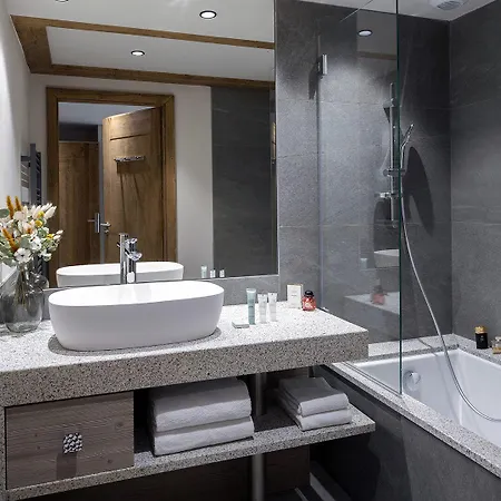Mgm & Residences - Laska